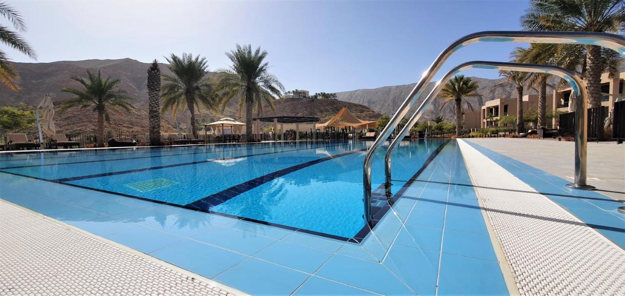 One Elegant 1Bhk Apartment In Muscat Bay 02 Bagian luar foto