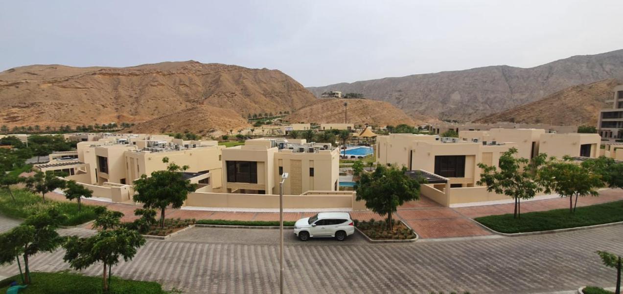One Elegant 1Bhk Apartment In Muscat Bay 02 Bagian luar foto
